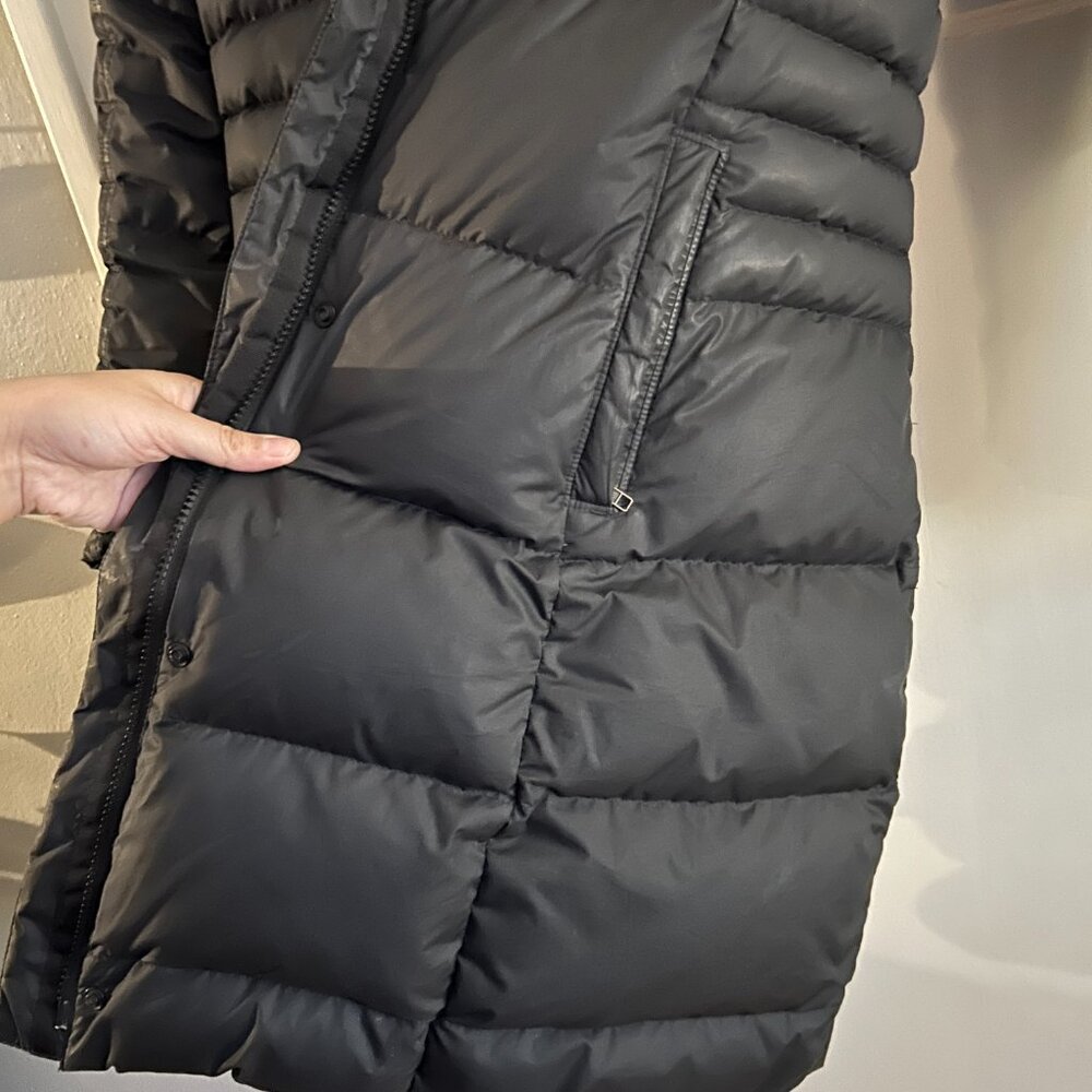 Patagonia Black Down Puffer Parka Women's Size Small - Picture 3 of 14